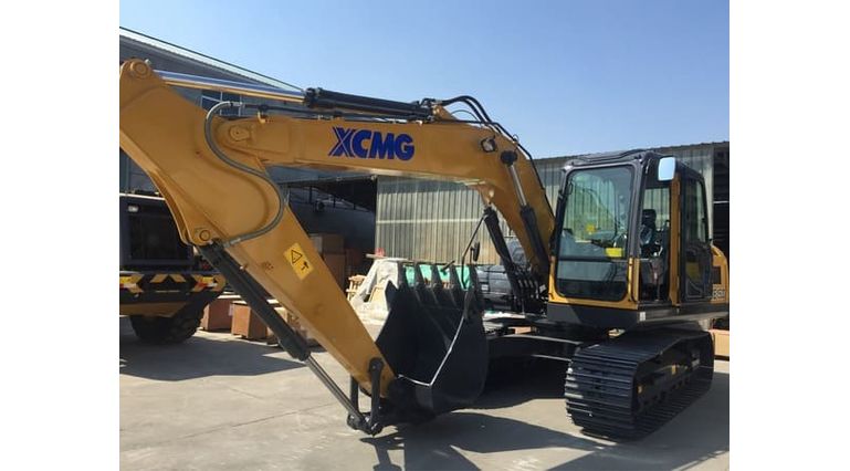 Гусеничный экскаватор XCMG XE155D