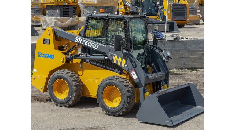 Мини-погрузчик XCMG XC7-SR760RU